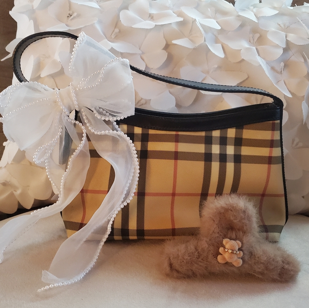Burberry Nova Check Handbag – Classic Vintage Shoulder Bag